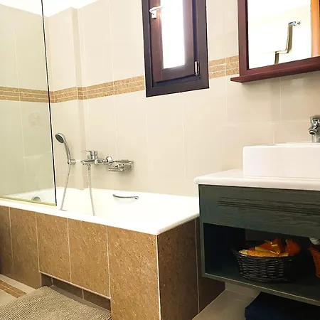 Sea View Maisonette Sineti